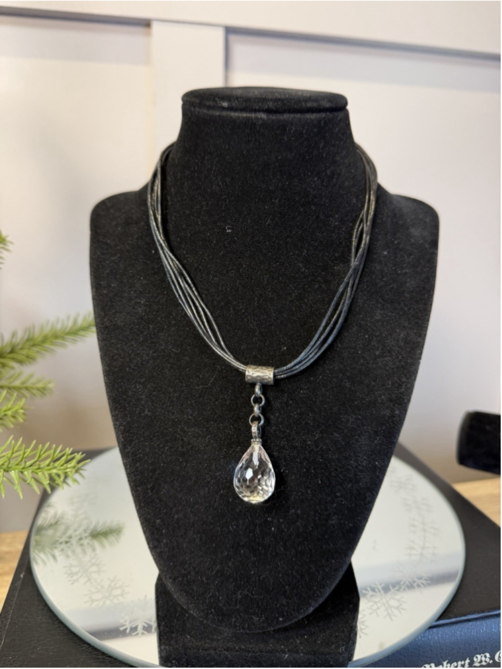 SILPADA STERLING SILVER 925 LEATHER CORD CRYSTAL QUARTZ PENDANT NECKLACE